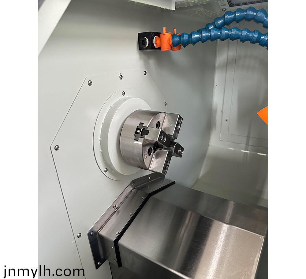 K28高(gao)速(su)排刀數(shù)(shu)控(kong)車牀